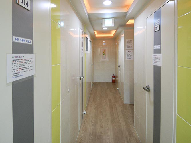 방에서 에어컨 바람 조절 가능